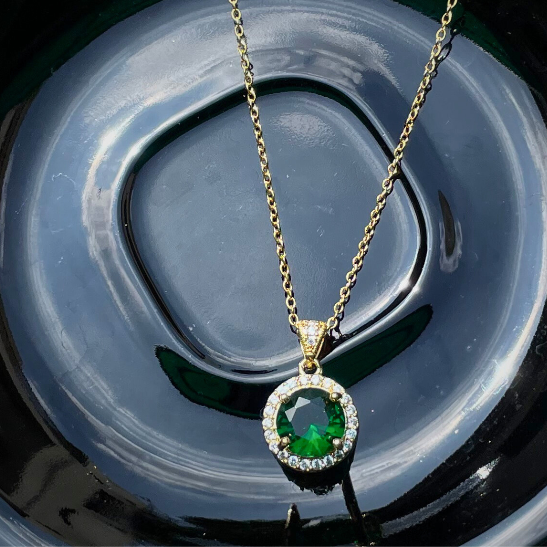 Glamourous Rose Cut Emerald Green Pendant (KCJ0020)