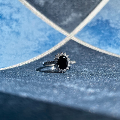 Midnight Majesty Black Halo Oval Stone Ring (KCJ0008))
