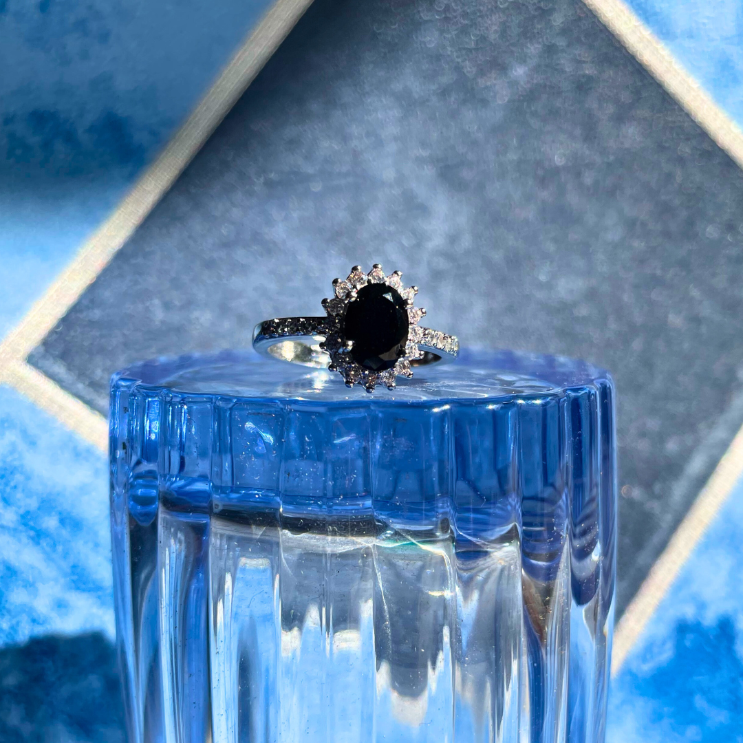 Midnight Majesty Black Halo Oval Stone Ring (KCJ0008))