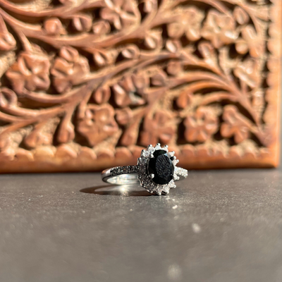 Midnight Majesty Black Halo Oval Stone Ring (KCJ0008))